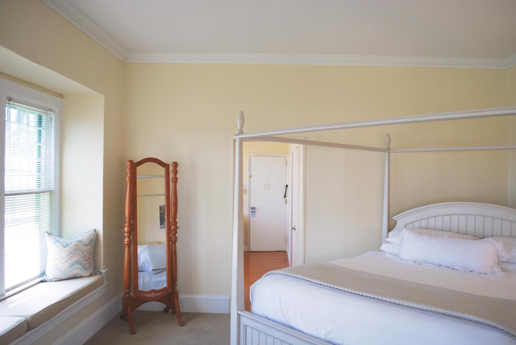 Anne'S Washington Inn (Adults Only) Saratoga Springs Ruang foto