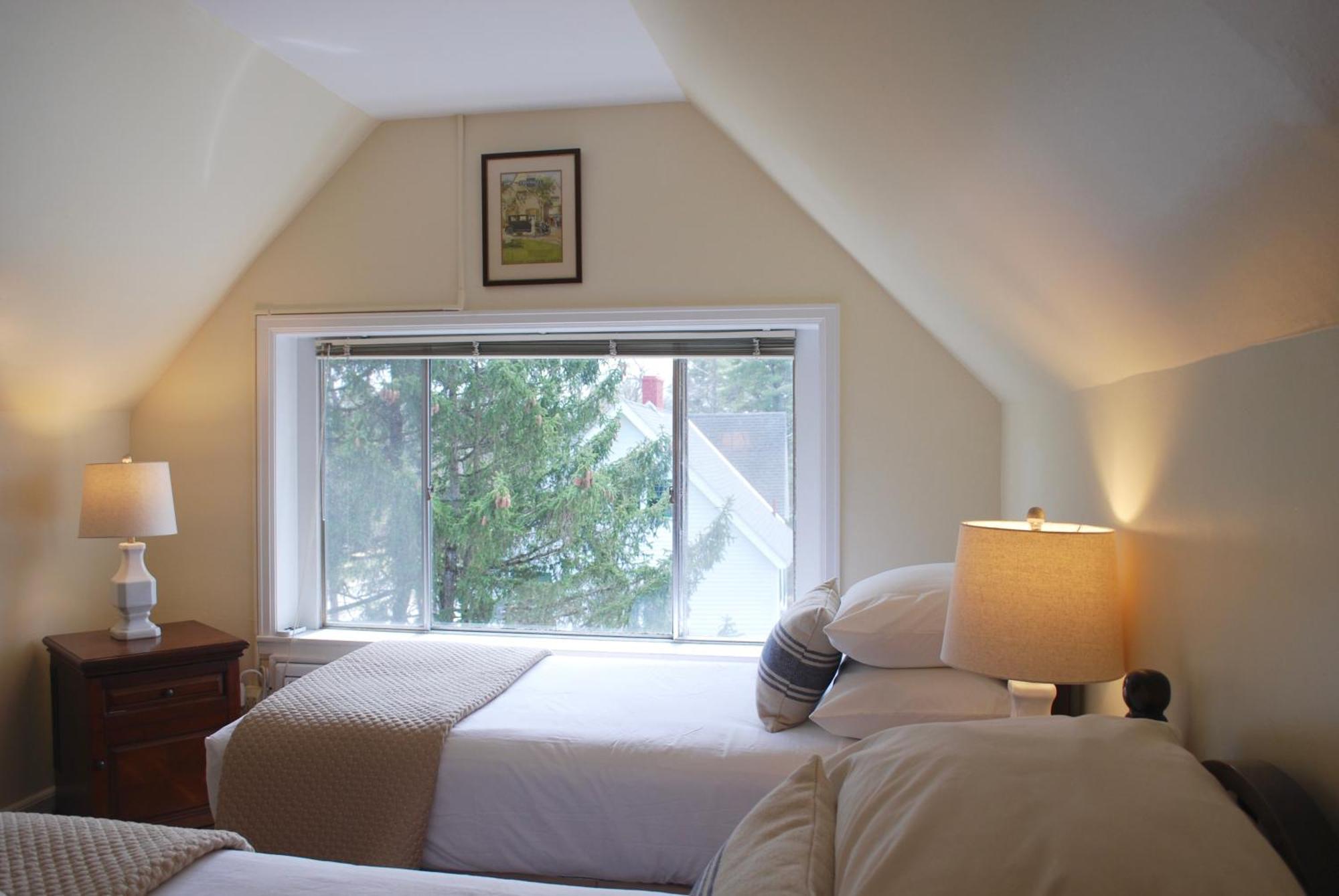Anne'S Washington Inn (Adults Only) Saratoga Springs Ruang foto