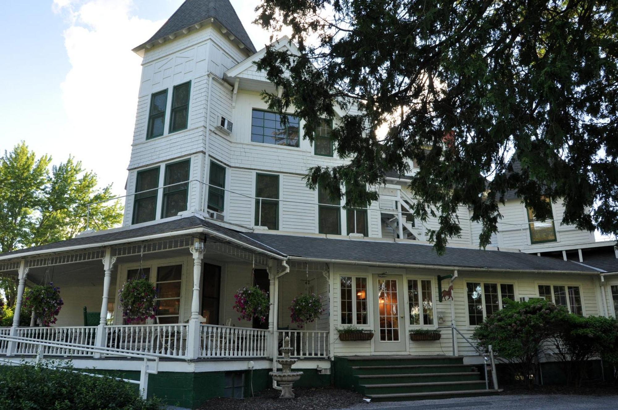 Anne'S Washington Inn (Adults Only) Saratoga Springs Ruang foto